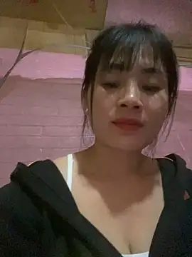 Snapshot of One-nice chatting on 10-23-25, 06:34 One-nice online show from 10-23-25, 06:34