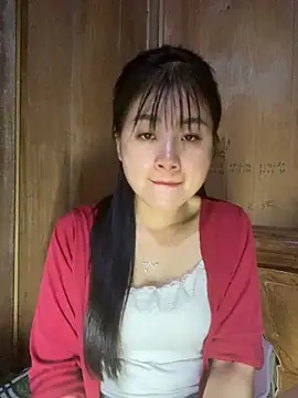 Snapshot of One-nice chatting on 11-08-25, 04:45 One-nice online show from 11-08-25, 04:45