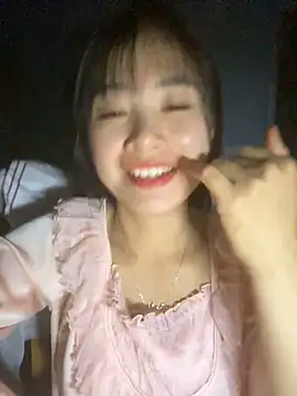 Snapshot of One-nice chatting on 11-11-25, 12:38 One-nice online show from 11-11-25, 12:38