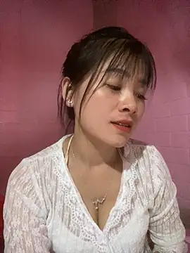 Snapshot of One-nice chatting on 11-22-25, 05:39 One-nice online show from 11-22-25, 05:39