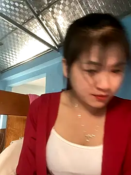 Snapshot of One-nice chatting on 11-23-25, 04:56 One-nice online show from 11-23-25, 04:56