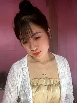 Snapshot of One-nice chatting on 12-02-25, 03:07 One-nice online show from 12-02-25, 03:07