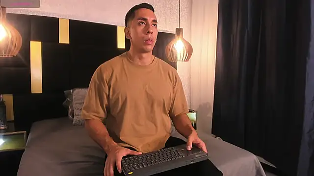 Lucio  Fox online show from 05-15-26, 11:50