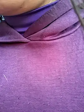 Snapshot of CAROLINE__07 chatting on 09-11-25, 01:11 CAROLINE  07 online show from 09-11-25, 01:11