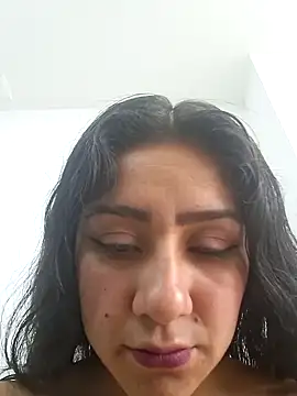 Snapshot of CAROLINE__07 chatting on 11-27-25, 12:29 CAROLINE 07 online show from 11-27-25, 12:29