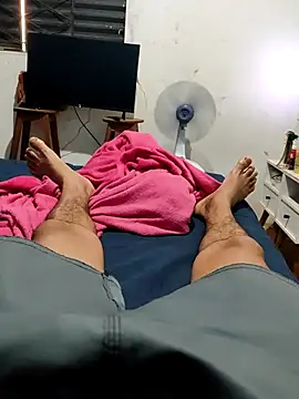 Snapshot of Lukas20cm-98 chatting on 10-24-25, 12:23 Lukas20cm-98 online show from 10-24-25, 12:23