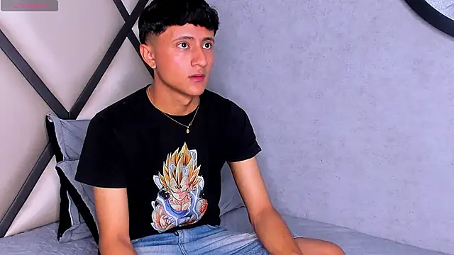 Snapshot of _Leohot_ chatting on 09-21-25, 04:03 Leohot online show from 09-21-25, 04:03