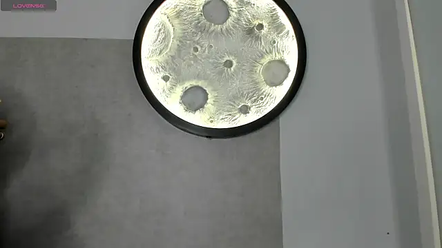 Snapshot of _Leohot_ chatting on 10-03-25, 01:46 Leohot online show from 10-03-25, 01:46