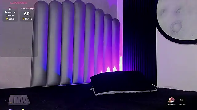 Snapshot of _Leohot_ chatting on 11-30-25, 03:54 Leohot online show from 11-30-25, 03:54