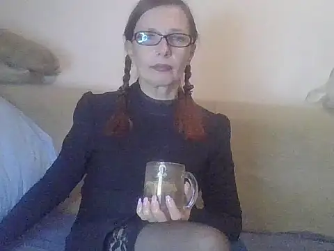 Snapshot of Sweetmurrr chatting on 10-19-25, 03:18 Sweetmurrr online show from 10-19-25, 03:18