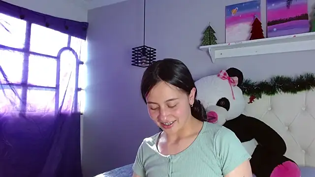 Zaaida  online show from 12-20-25, 09:11