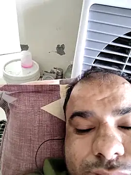 Snapshot of monty935 chatting on 09-13-25, 06:46 monty935 online show from 09-13-25, 06:46