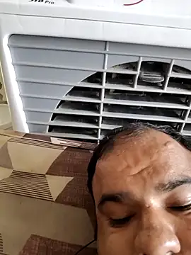 Snapshot of monty935 chatting on 09-24-25, 07:12 monty935 online show from 09-24-25, 07:12