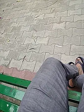 Snapshot of monty935 chatting on 11-29-25, 11:24 monty935 online show from 11-29-25, 11:24