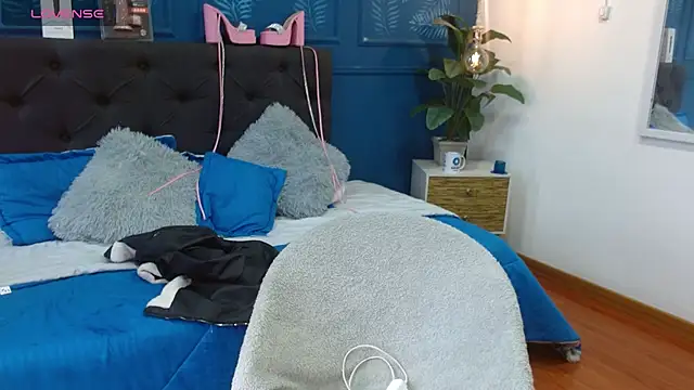 zohet kriss online show from 04-28-26, 01:49