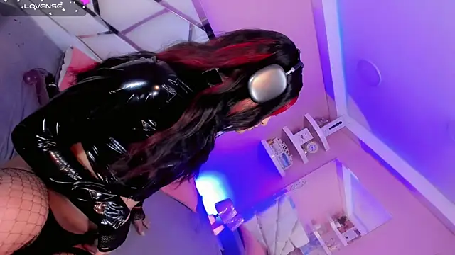 Snapshot of Ariia-janee chatting on 11-04-25, 06:01 Ariia-janee online show from 11-04-25, 06:01