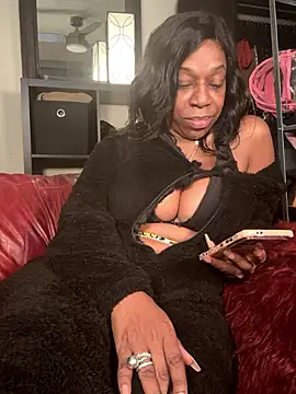 Snapshot of Kennady_Buxum_Goddess chatting on 10-03-25, 05:37 Kennady Buxum Goddess online show from 10-03-25, 05:37
