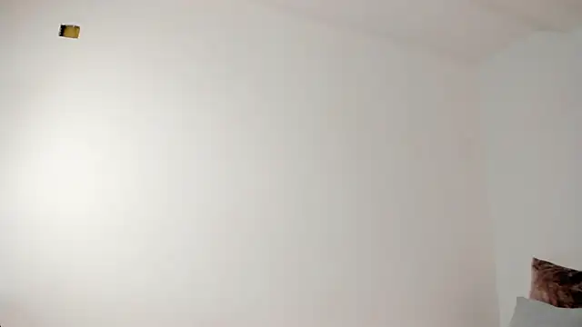 Snapshot of scarlett_buunny chatting on 09-17-25, 10:33 scarlett buunny online show from 09-17-25, 10:33