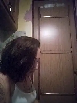 Dirtywhitebitch5150 online show from 09-25-25, 11:47