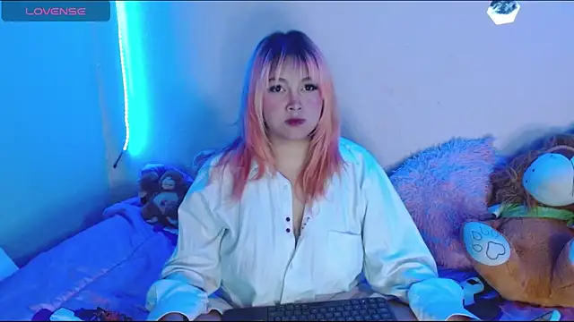 Snapshot of caro_lina20 chatting on 09-09-25, 08:08 caro lina20 online show from 09-09-25, 08:08