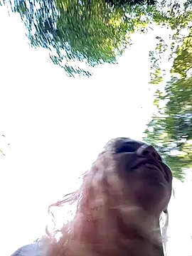 Snapshot of Bruna551 chatting on 10-05-25, 06:50 Bruna551 online show from 10-05-25, 06:50