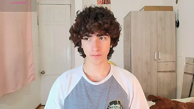 Nude Boy18 online show from 11-20-25, 05:29