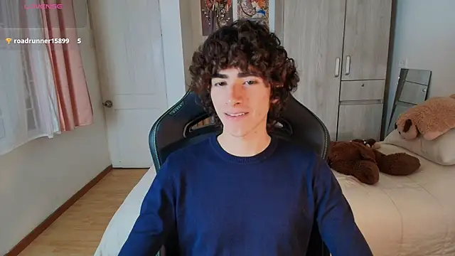 Nude Boy18 online show from 12-18-25, 09:21