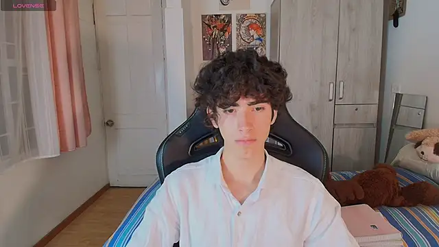 Nude Boy18 online show from 03-27-26, 11:15