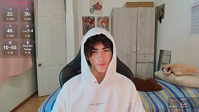 Nude Boy18 online show from 04-06-26, 03:26