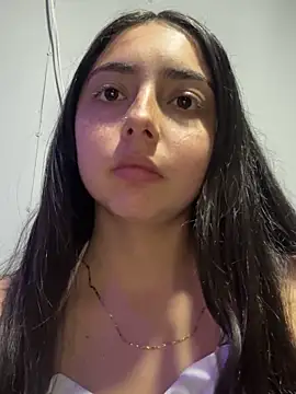 Dulce 1408 online show from 11-13-25, 11:25