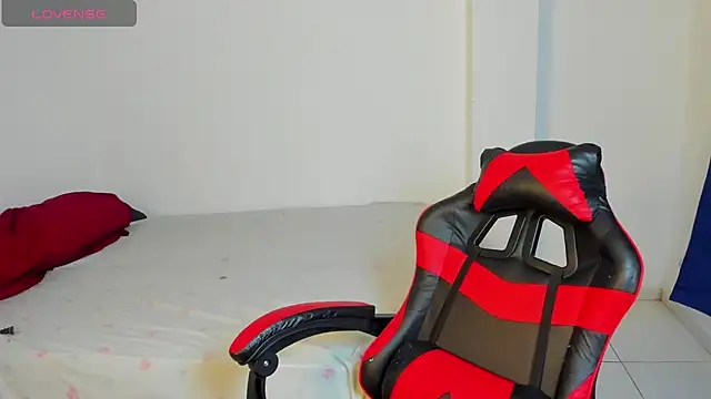 yumi hanna online show from 03-06-26, 03:03