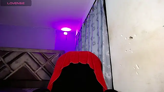 Snapshot of sexy_yesica chatting on 11-22-25, 04:00 sexy yesica online show from 11-22-25, 04:00