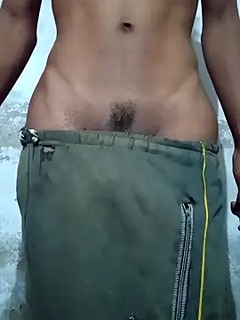 Snapshot of HoT_Boy-99 chatting on 10-10-25, 10:36 HoT Boy-99 online show from 10-10-25, 10:36