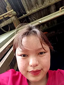 XoiXoi232 online show from 09-15-25, 04:01