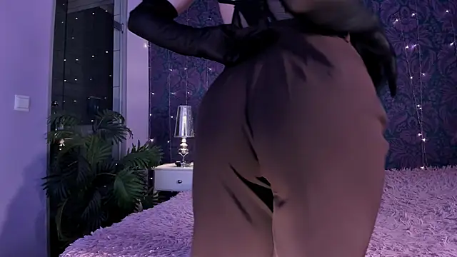 Snapshot of CherrRoses chatting on 09-14-25, 07:29 CherrRoses online show from 09-14-25, 07:29