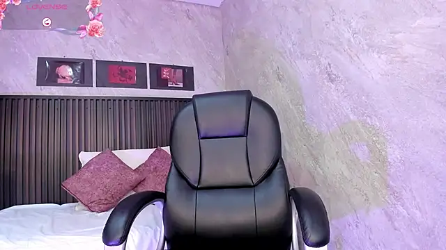 dark  nymph online show from 09-09-25, 12:26