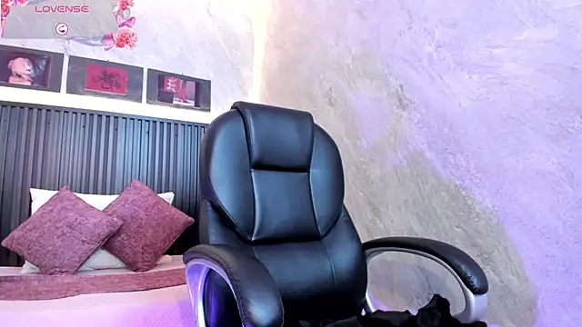 dark  nymph online show from 09-16-25, 12:28