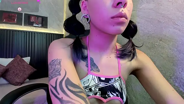 dark  nymph online show from 09-19-25, 12:17