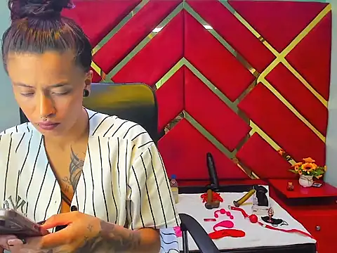 Kataleya Luck online show from 12-05-25, 03:15