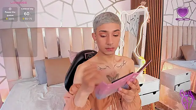 CYRUS TAY online show from 04-27-26, 12:03