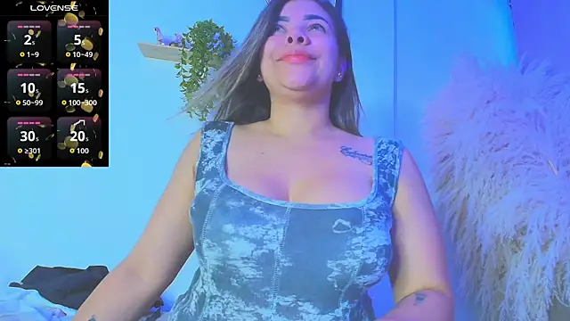 Snapshot of LindaaEvanss chatting on 09-17-25, 05:03 LindaaEvanss online show from 09-17-25, 05:03