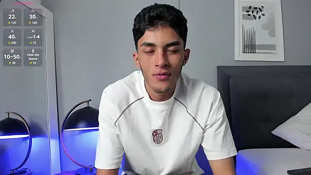 Tylerffoxx online show from 02-04-26, 08:03