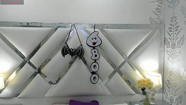 lanarios online show from 10-09-25, 04:54