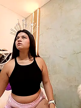 lanarios online show from 10-25-25, 04:53