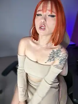 Snapshot of Alysson_LS chatting on 10-23-25, 02:00 Alysson LS online show from 10-23-25, 02:00