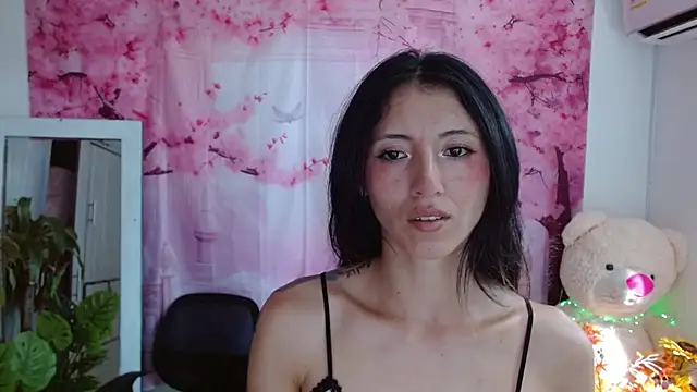 Snapshot of cristal_aixa12 chatting on 10-24-25, 07:21 cristal aixa12 online show from 10-24-25, 07:21