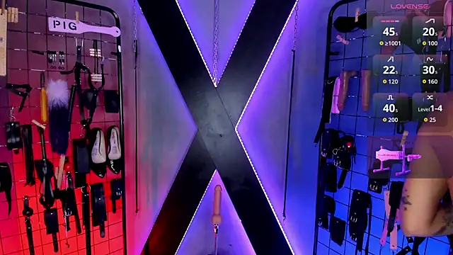 VictoryaLiah BDSM online show from 06-12-26, 10:47
