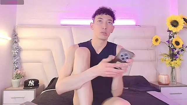 Ashton Myers online show from 11-06-25, 08:43