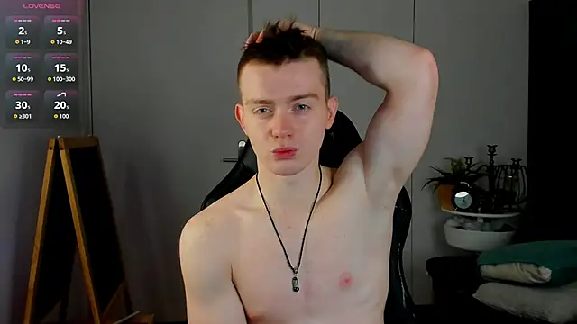 Snapshot of Happydeimos chatting on 11-17-25, 10:15 Happydeimos online show from 11-17-25, 10:15