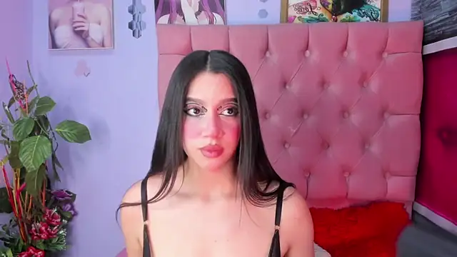 Megan Luxe online show from 10-21-25, 11:16